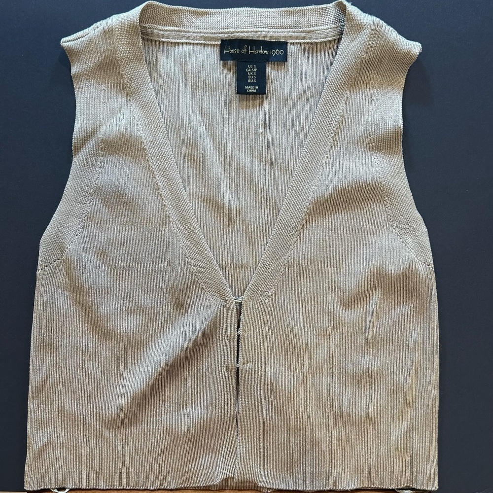 House of Harlow 1960 Beige Knit Sleeveless Zip Front Vest Top Size Small